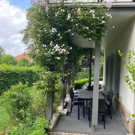 Wunderschoene Jugendstil-wohnung Apartamento *